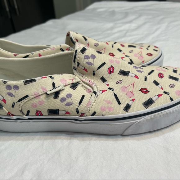 Vans Women's Cream Slip-On Sneakers with Makeup Print - Picture 2 of 3